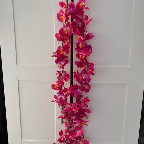Vibrant Pink Orchid Garland - 2 strands - Picture 1 of 7